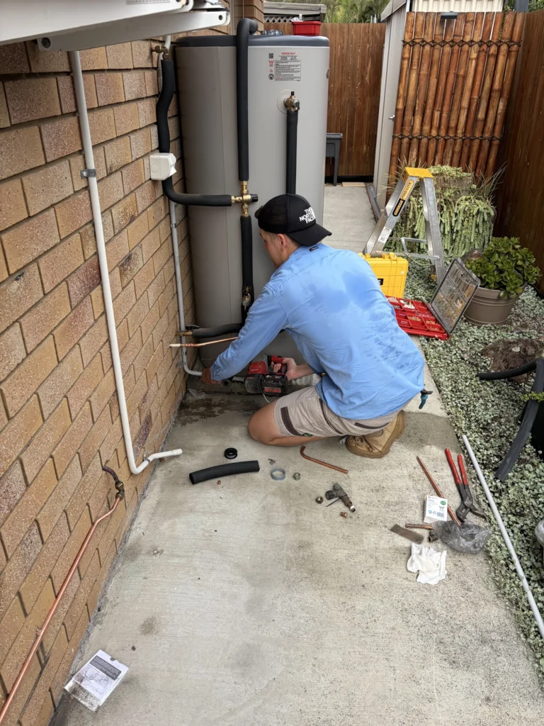 Plumber Rothwell